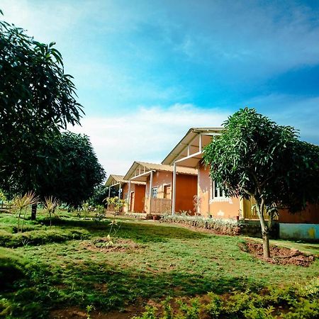Suggee Resort Jigani Exterior foto